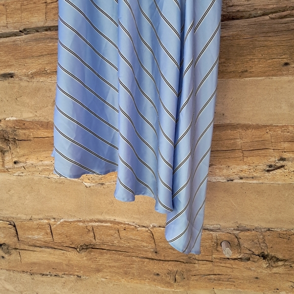 Express Periwinkle Striped Satin Asymmetric Hem Midi Skirt Size XS - Picture 3 of 6